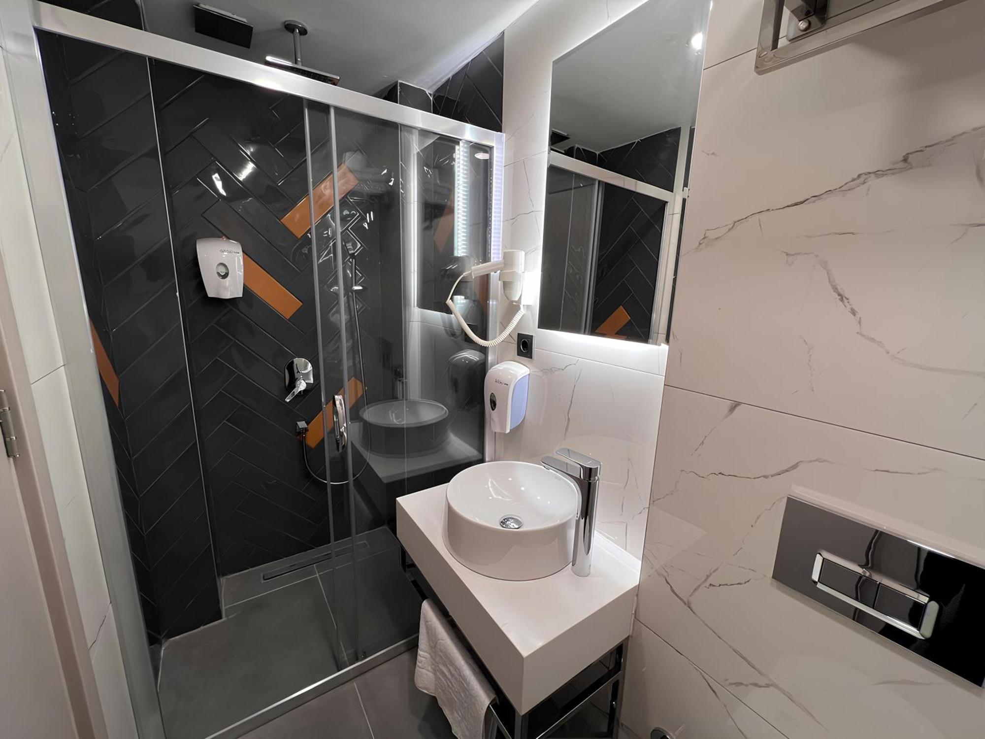 Roi Hotel Измир Экстерьер фото